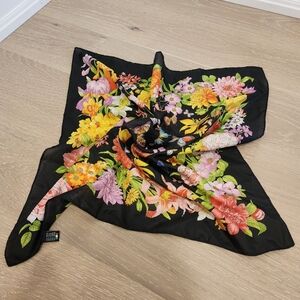 Italian silk scarf 20x20inches brand new